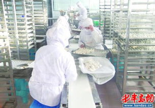 探访速冻食品生产线 一台机器1小时包4095个水饺，揭开速冻食品的“速”之谜